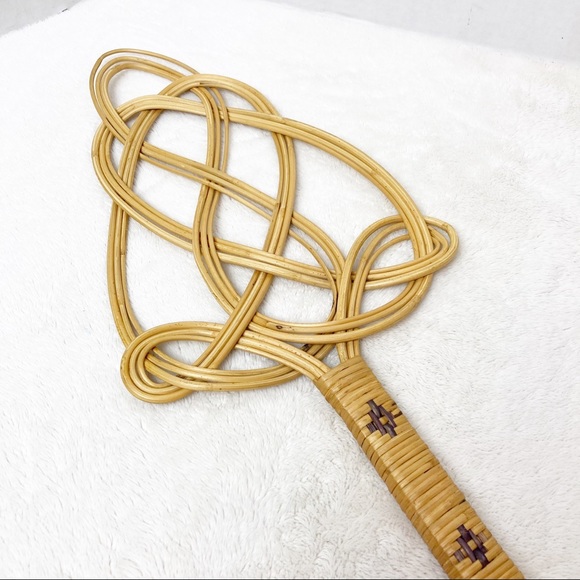 Antique Rattan Rug Beater - Picture 4 of 4